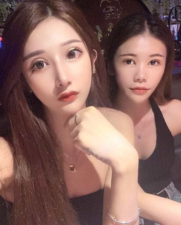 亲临大屁股大白腿大奶子